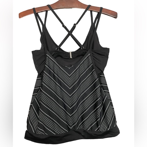 Athleta Women's Activewear Chevron Tankini Sport Tank Top Built-In Bra Sz 34D/DD - Picture 5 of 7